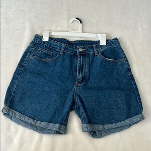 SHEIN Women’s Denim shorts with pockets